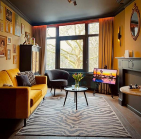 City Apartment With Canalview at Canalhouse-Majestic